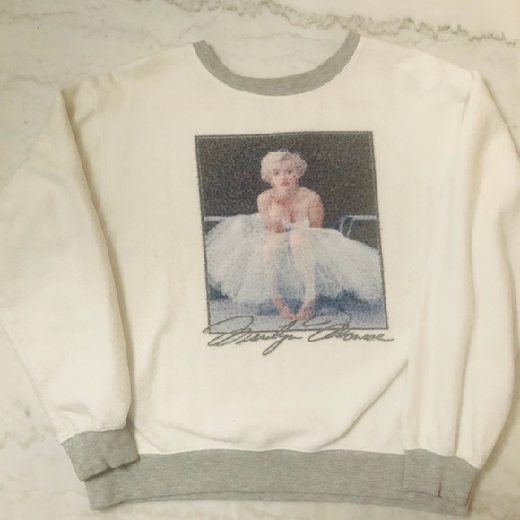Marilyn Monroe Tops - Marilyn Monroe Sweatshirt M (7/9)